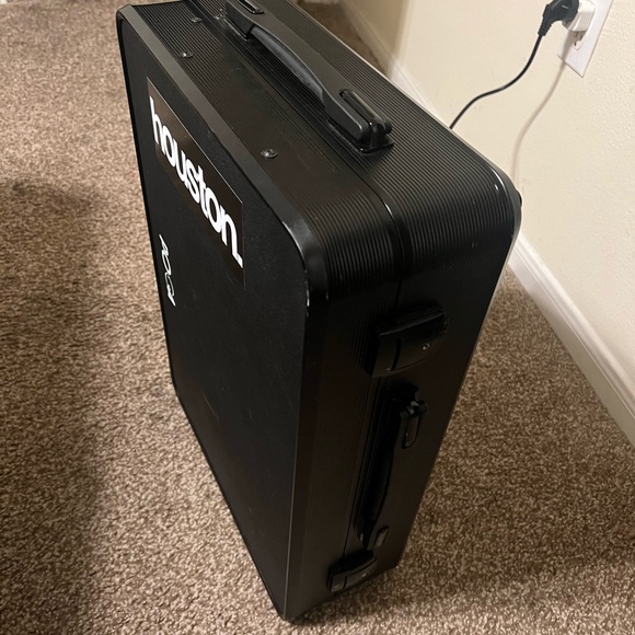 POGA Gaming Case /w PS4 system 2 controllers - Picture 7 of 8